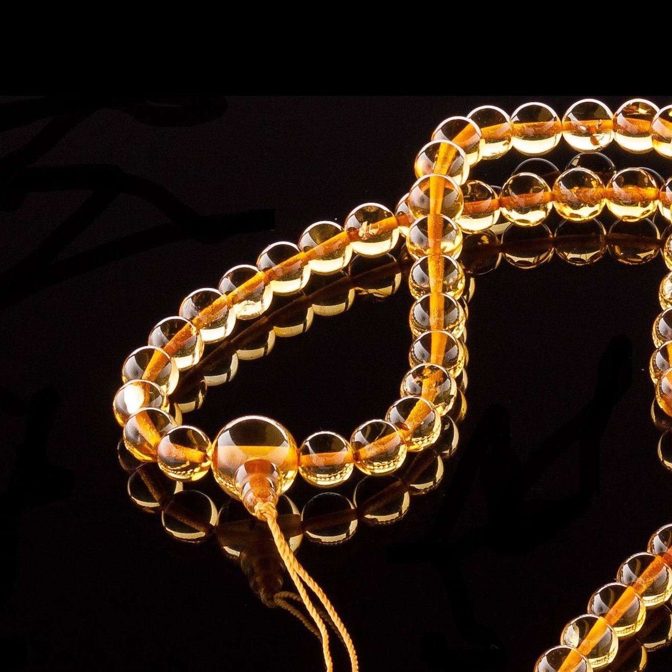 琥珀念珠